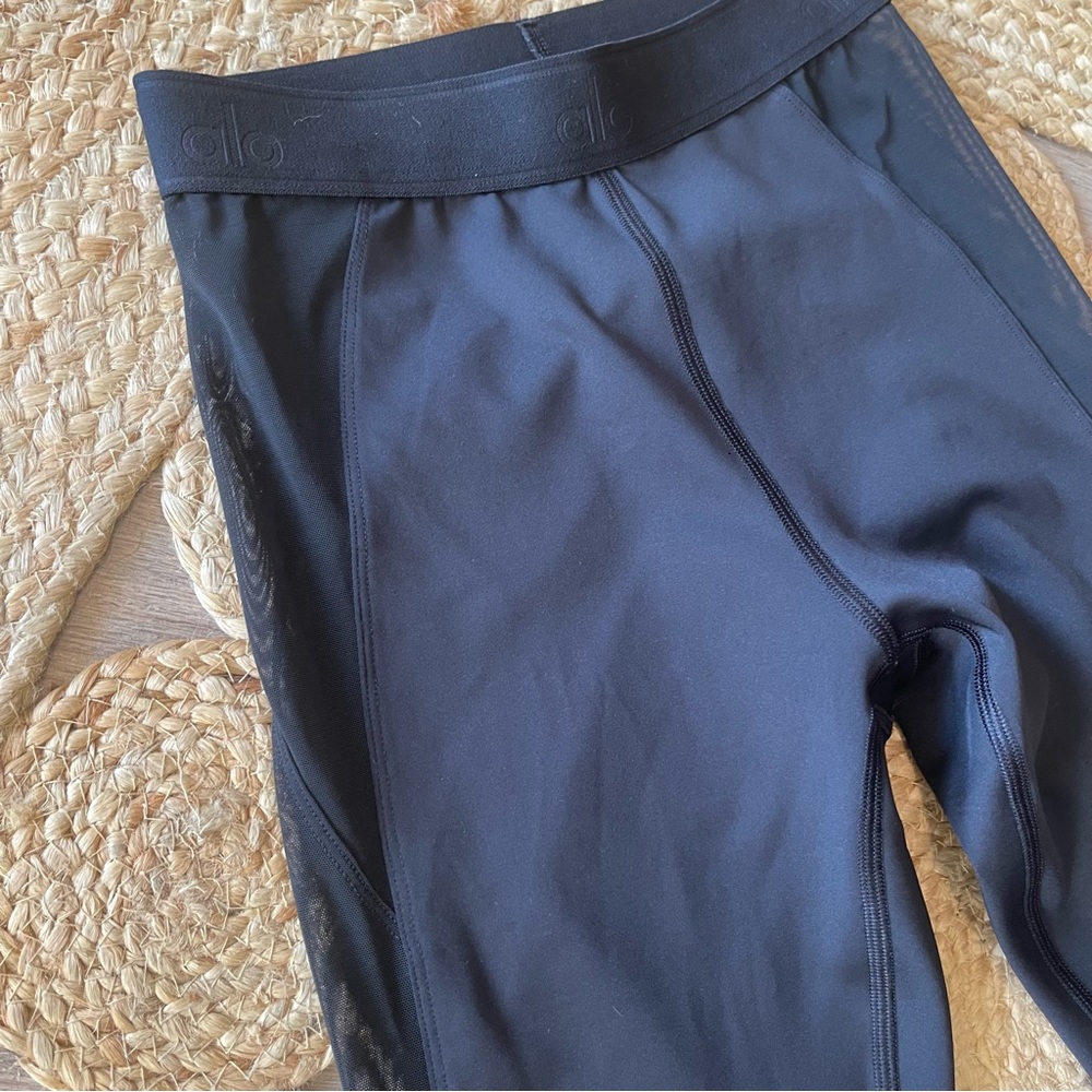 Women's Alo Yoga Size XXS Airlift Ballet Dream Legging - Picture 3 of 9